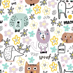 Foto op Plexiglas Honden Kinderachtig naadloos patroon met verschillende grappige honden, katten en schattige bloemen. Creatieve kinderachtige textuur voor stof, verpakking, textiel, behang, kleding. Vector illustratie.