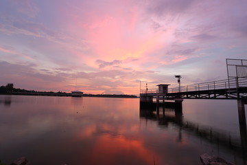 Obraz na płótnie Canvas Dokkrai Reservoir and view sunset water reflection at rayong, thailand 