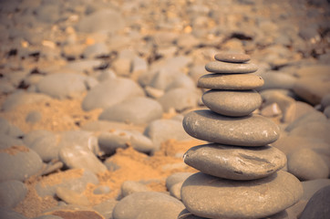 Fototapeta na wymiar A stack of rocks on the beach