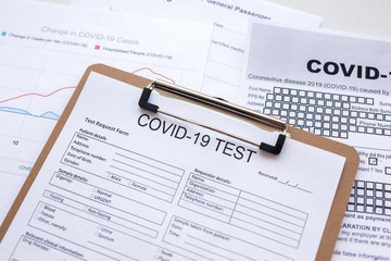 Obraz premium COVID-19 Health insurance concept. Medical record coronovirus