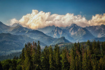 Chmury nad Tatrami Wysokimi