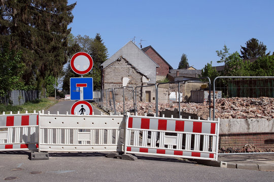 durchfahrt verboten in abrissdorf