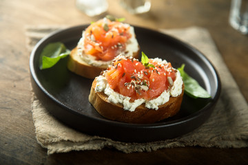 Smoked salmon with cream cheese on toast