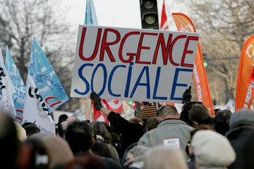 Manifestation populaire dans la rue