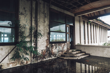 Fototapeta na wymiar photo of the room of an abandoned building