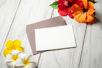 Obraz premium 手紙と花