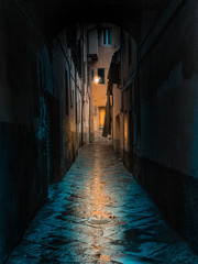 Lucca, Sicilia, Italy, Dark alley