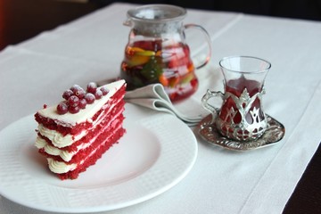 cheesecake with berries
