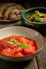 farfalle pasta tomato sauce chicken basil