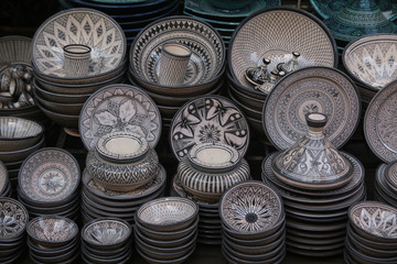 antique pottery shop