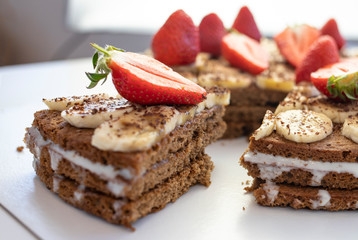 Homemade sponge cake with fresh natural strawberries.