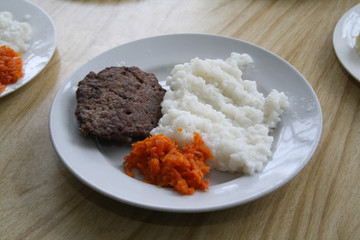 Simple inexpensive food, social food
