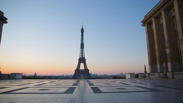 Eiffel Tower Tour Eiffel Paris Coronavirus Confinement Landmark Lockdown Vide Empty Sunrise Lever de Soleil 02