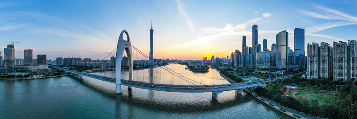 Fototapeta premium Urban landscape and skyline of Guangzhou, China