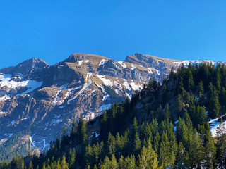 Alpine peaks Tomlishorn and Widderfeld in the Mountain massif Pilatus or Mount Pilatus, Eigenthal -...