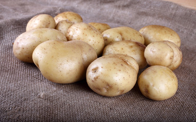 Potatoes on bagging