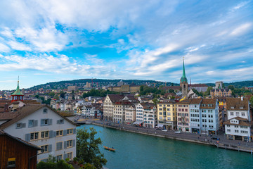 Fototapeta na wymiar The city scape of Zurich on the lindenhof.