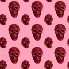 Fototapete Schädel Quadratisches nahtloses Hintergrundmuster vom schwarzen Schädel mit Blumen. Mexikanischer verzierter Schädel auf einem rosa Hintergrund.