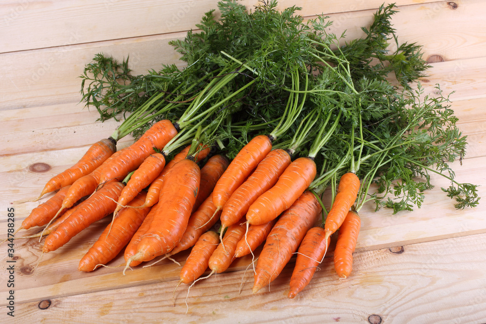 Wall mural carrots on table