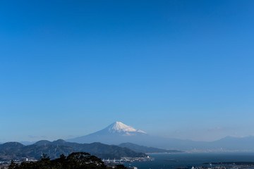 Fototapeta na wymiar 静岡県日本平からの富士山
