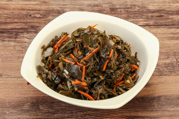 Seaweed cabbage with carrot and sesame