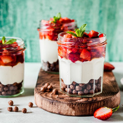 Yoghurt with Strawberries and Cereal