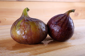 Figs on table
