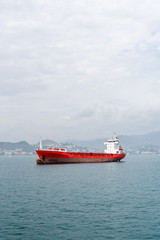 Gran barco en puerto de Malaga