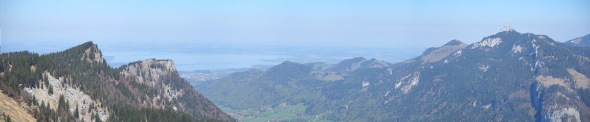 Naklejka premium Großes Panorama oberhalb von Aschau