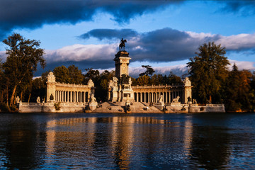Fototapeta na wymiar The Buen Retiro Park, Retiro Park.Madrid. With the monument to King Alfonso XII, featuring a semicircular colonnade and an equestrian statue of the monarch