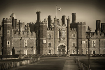 Hampton Court architecture tourism London History Kings Royal Palace