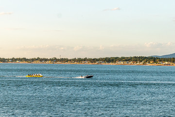 Obraz premium sunset on the river