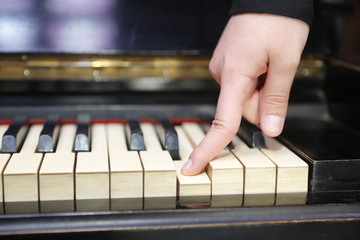 Fototapeta premium playing the piano