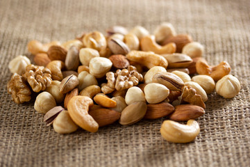Cashews, pistachios, almonds, walnuts, hazelnuts. Mixed nuts.