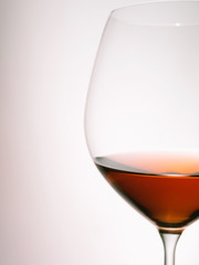 ワイングラス　赤ワイン　イメージ