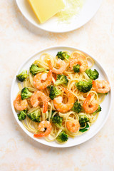 Shrimp and broccoli pasta