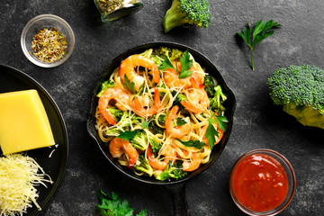 Shrimp and broccoli pasta