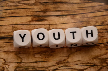 slowo youth © czany