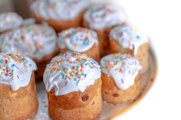 Easter cakes of different sizes for Easter