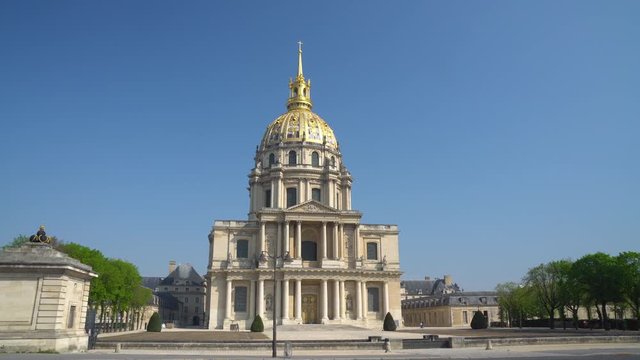 Les Invalides is a complex of museums and tomb in Paris, the military history museum of France, and the tomb of Napoleon Bonaparte. At 1860, Napoleon's remains bury in here.