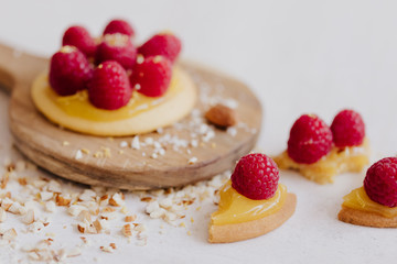 Tartelette aux framboise et au citron 