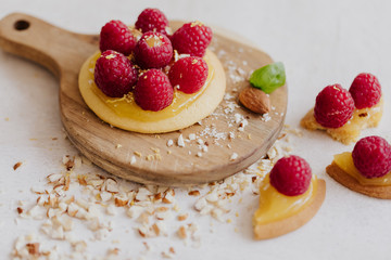 Tartelette aux framboise et au citron 