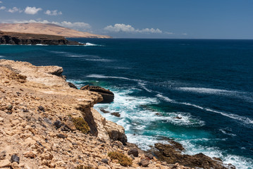 Fototapeta na wymiar cliffs of FUERTEVENTURA in Spain
