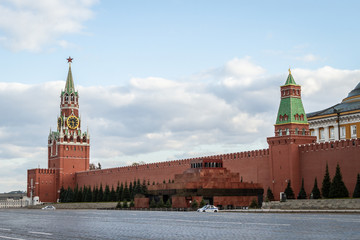 Obraz premium Covid-19, quarantine in Moscow, coronavirus in Russia. Empty Red Square without people