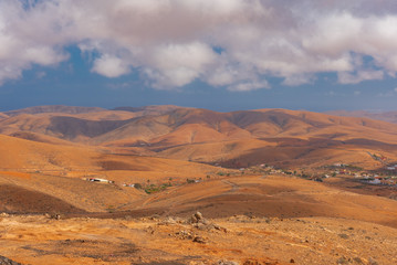 Fototapeta na wymiar colorful desert of Fuerteventura in Spain Canary islands