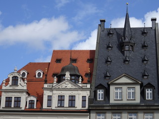 Fototapeta na wymiar historischer Dachschmuck