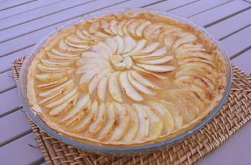 tarte aux pommes ,fait maison ,isolé