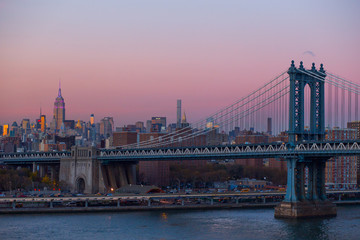 Naklejka premium New York City - sunset from Brooklyn Bridge.