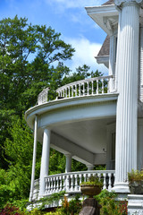 Beautiful Antebellum in Need of Repair