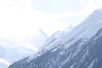 Fototapeta premium snow covered mountains